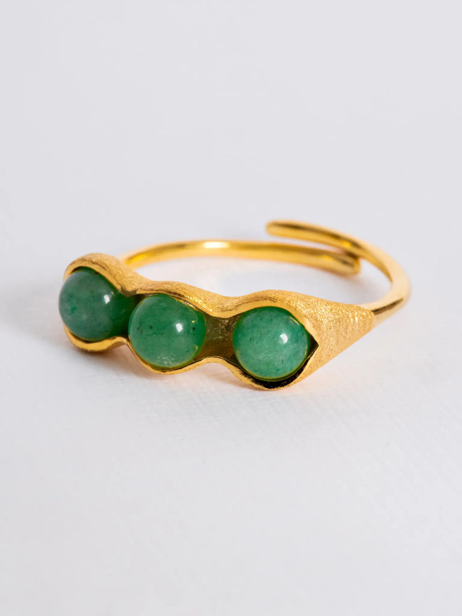 Naomi Ring
